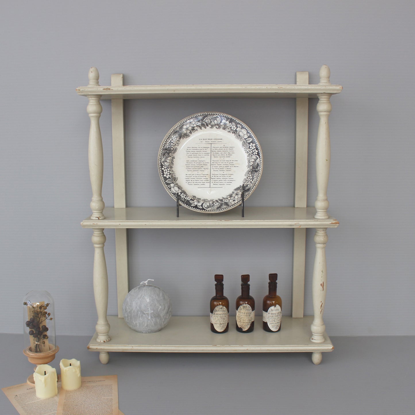 アイボリーナポレオンシェルフ